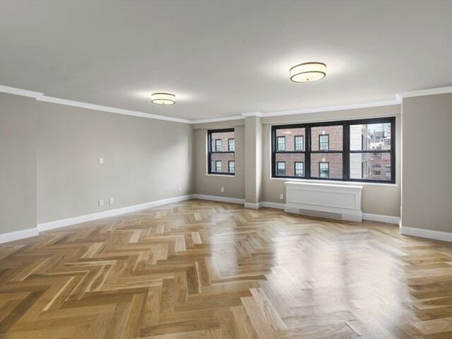 1-Bedroom at Lexington Towers