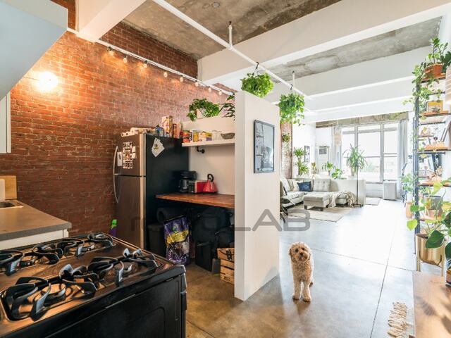 Studio at 1236 Atlantic Avenue