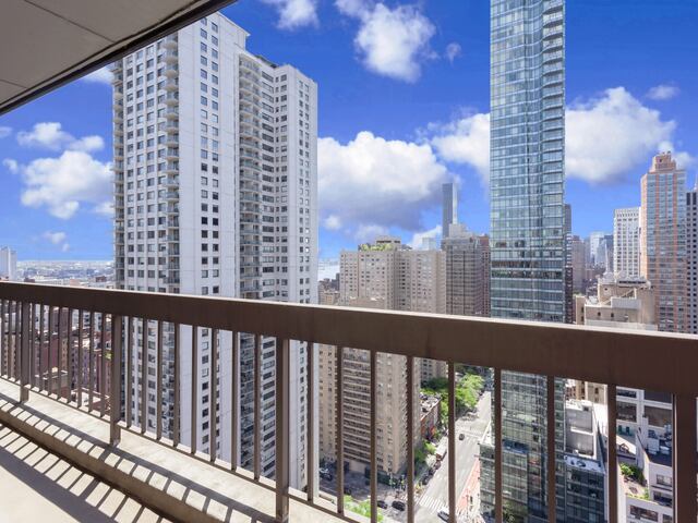 1-Bedroom at Le Triomphe