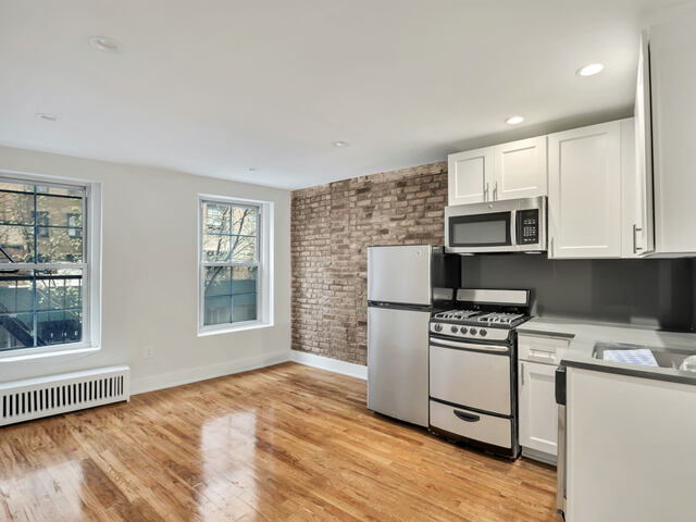 2-Bedroom at 98 Christopher Street