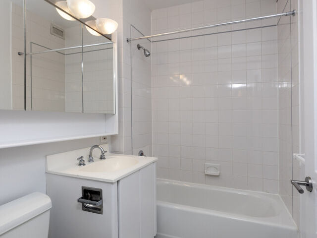 2-Bedroom at SOHO Court