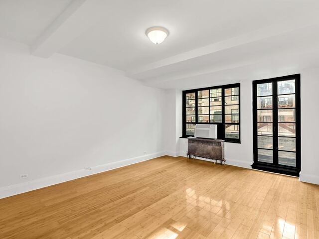 Studio at The Beaux Arts: 307 East 44th