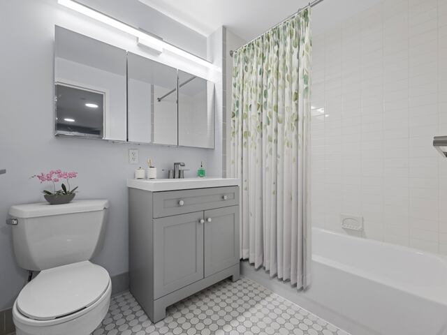 2-Bedroom at The Clinton