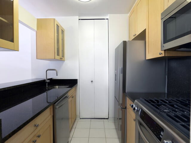 1-Bedroom at West River House