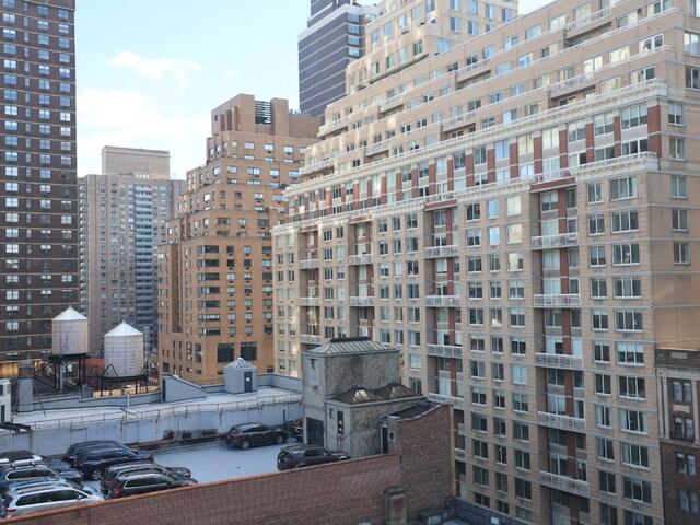 1-Bedroom at Lexington Towers