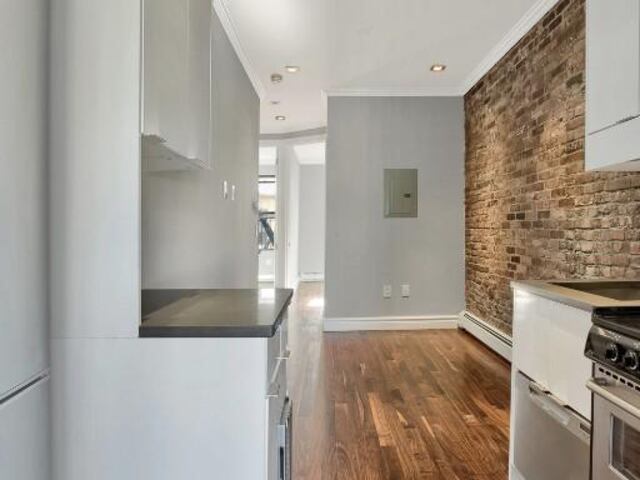 3-Bedroom at 124 Ridge Street