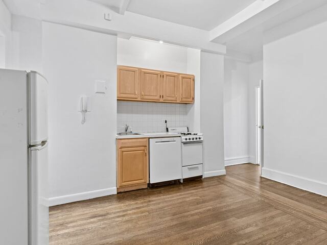 1-Bedroom at 19 West 69th Street