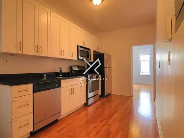 2-Bedroom at 183 Jefferson Street