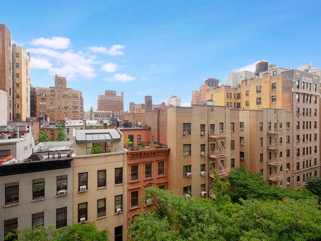 Studio at South Pierre (aka 160 West 71st)