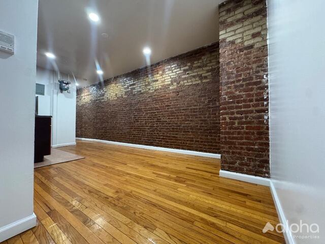 2-Bedroom at 332 East 95th Street