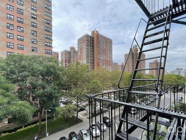 Studio at 315 East 108th Street