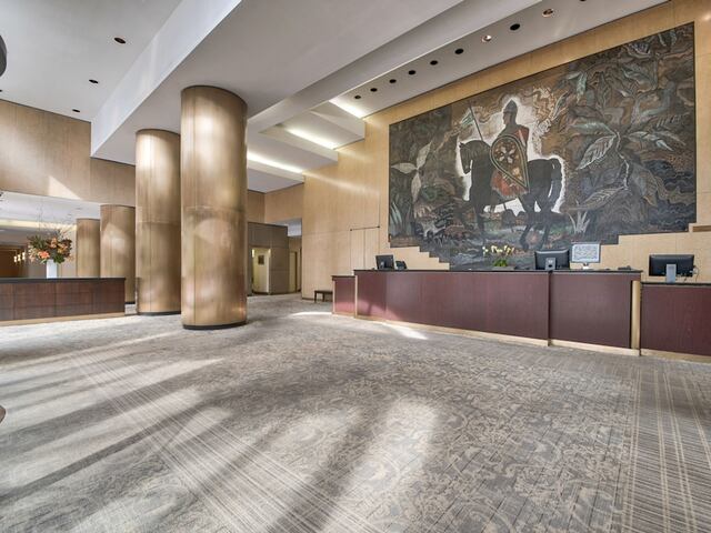 Studio at Normandie Court: 225 East 95th