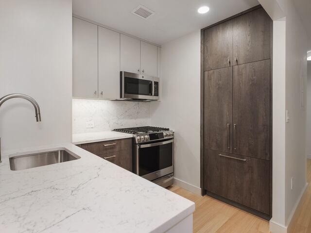 Studio at Chelsea Landmark