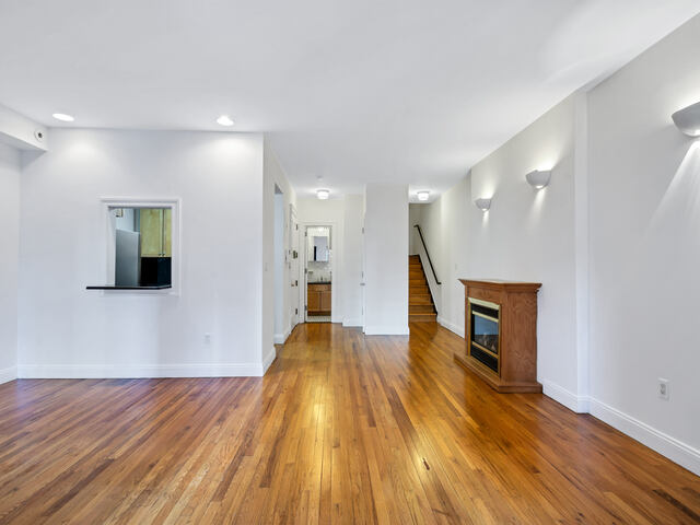 4-Bedroom at 37 West 54th Street