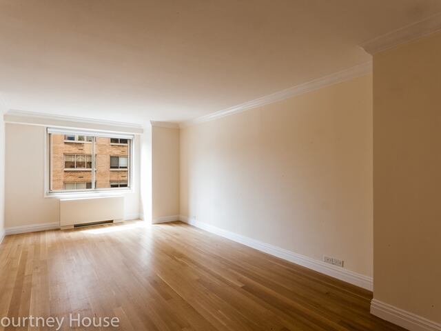 1-Bedroom at The Courtney House