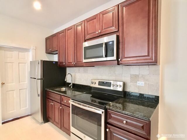 3-Bedroom at 666 Saint Nicholas Avenue