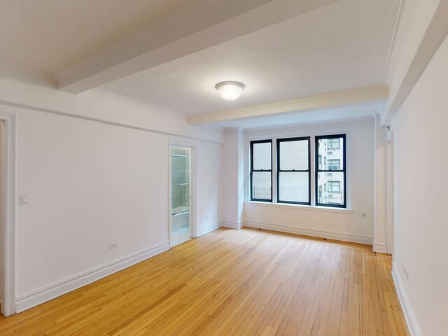 1-Bedroom at 405 East 54th Street