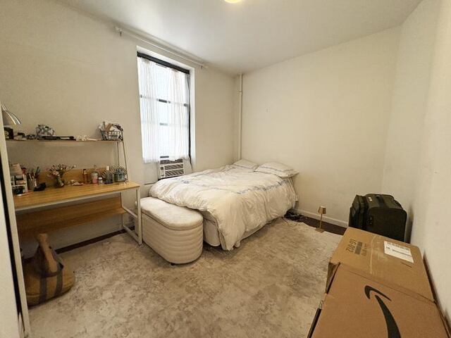 4-Bedroom at 225 Central Park North