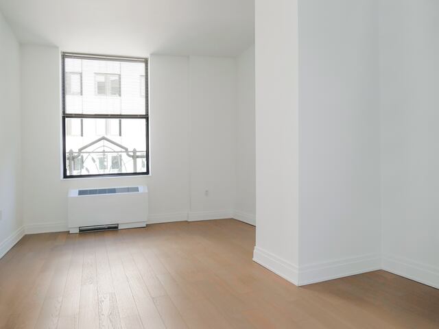 1-Bedroom at 70 Pine Street