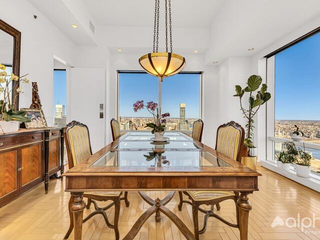 2-Bedroom at Trump World Tower