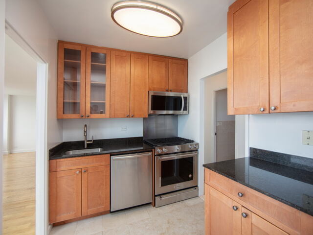 2-Bedroom at West River House