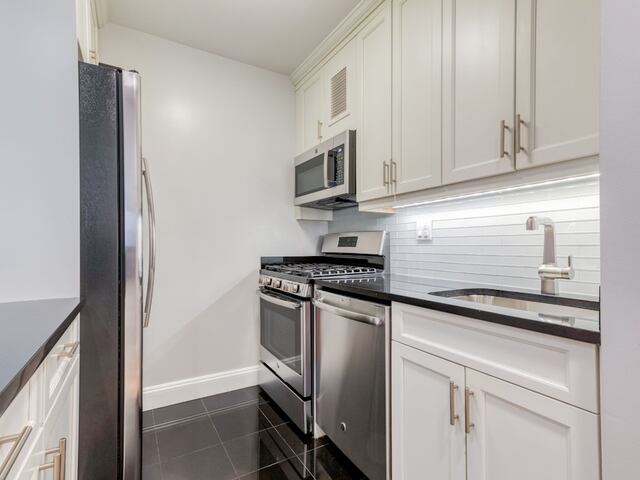 1-Bedroom at One Lincoln Plaza