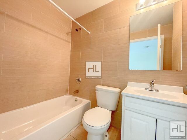 2-Bedroom at 415 Gates Avenue