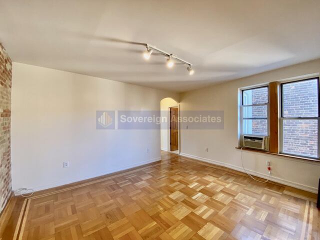 1-Bedroom at 175 Pinehurst Avenue