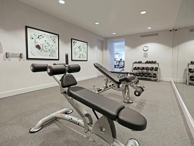 1-Bedroom at Barclay Tower