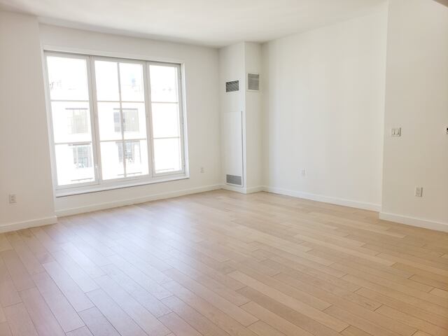 2-Bedroom at 535W43