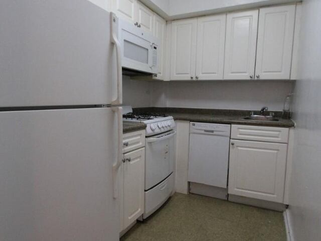 Studio at The Buckingham Apartments