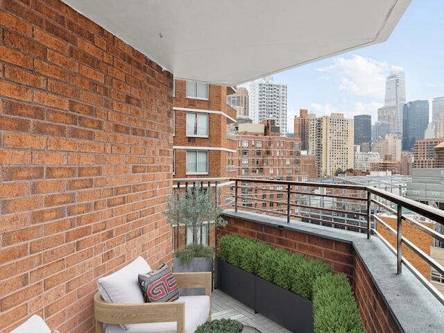1-Bedroom at Kips Bay Court : 510 Second Ave