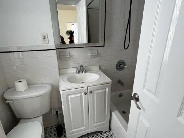 1-Bedroom at 516 East 80th Street