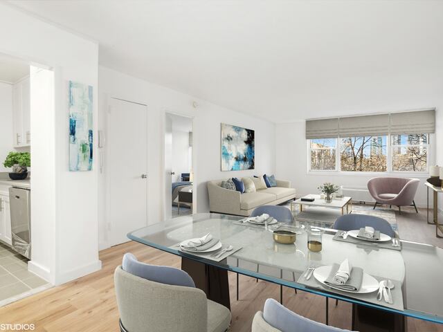 2-Bedroom at Gateway: 345 South End