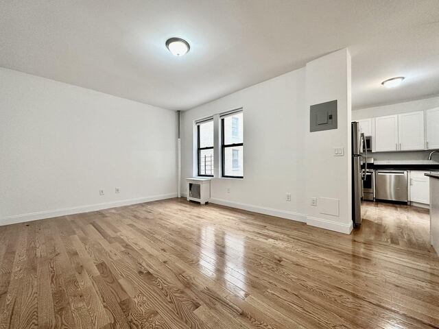 1-Bedroom at 44 Bennett Avenue