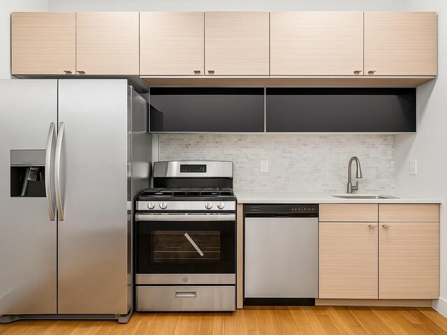 2-Bedroom at The Westbourne : 605 West 137th