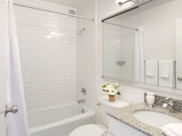 Studio at Gateway: 355 South End