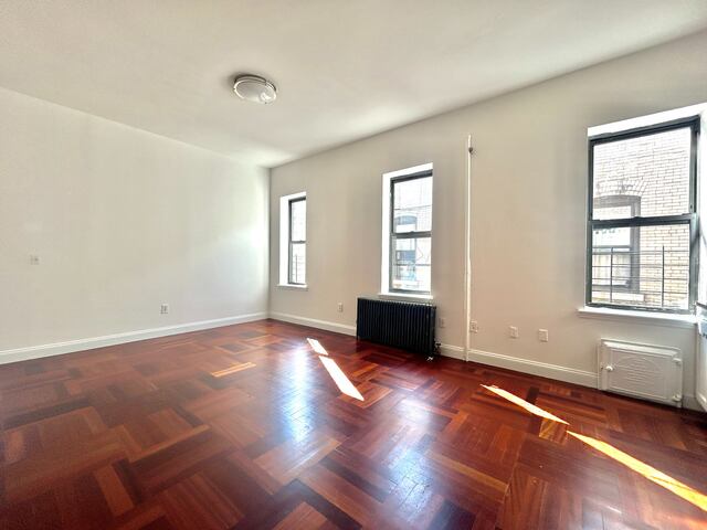 3-Bedroom at The Westbourne : 605 West 137th