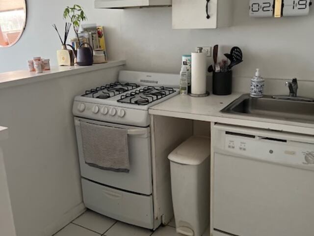 Studio at 244 East Houston Street