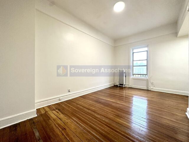 Studio at 936 West End Avenue