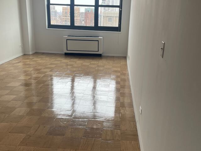 1-Bedroom at Wellesley