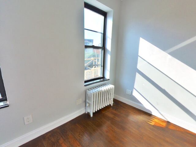 2-Bedroom at 722 Tenth Avenue