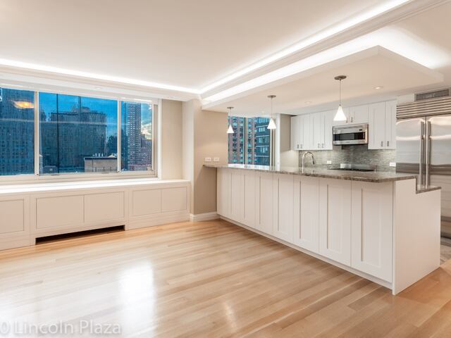 4-Bedroom at 30 Lincoln Plaza