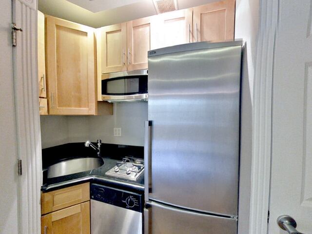 1-Bedroom at 521 East 5th Street