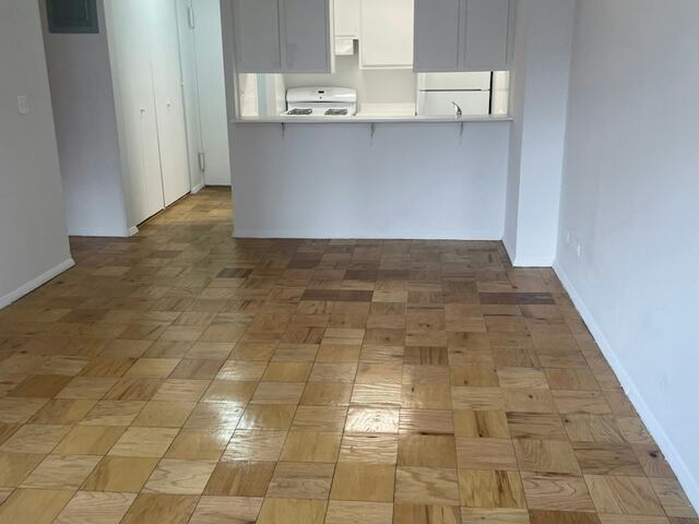 1-Bedroom at Wellesley
