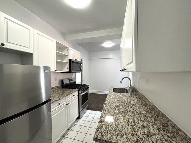 1-Bedroom at 360 East 55th Street
