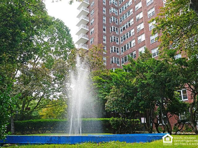 2-Bedroom at Briar Hill