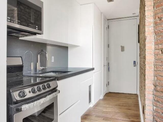 2-Bedroom at 2100 Second Avenue
