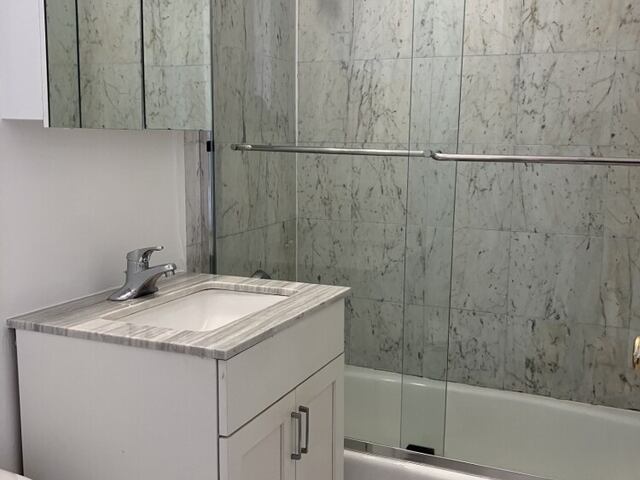 1-Bedroom at Manhattan East: 217 East 66th