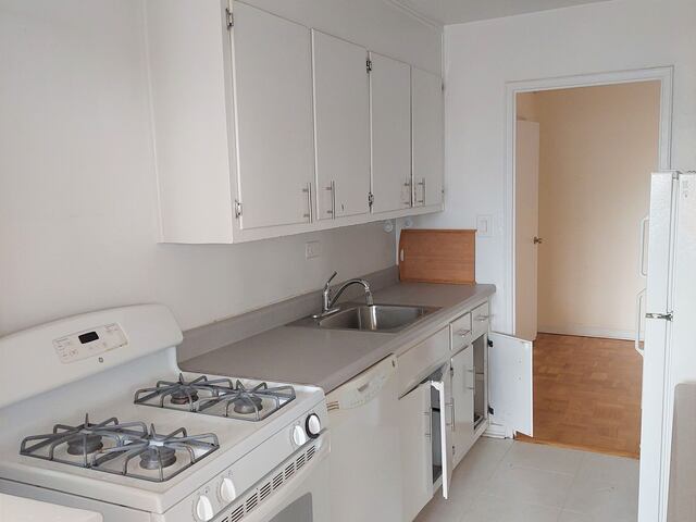 2-Bedroom at The Marseilles